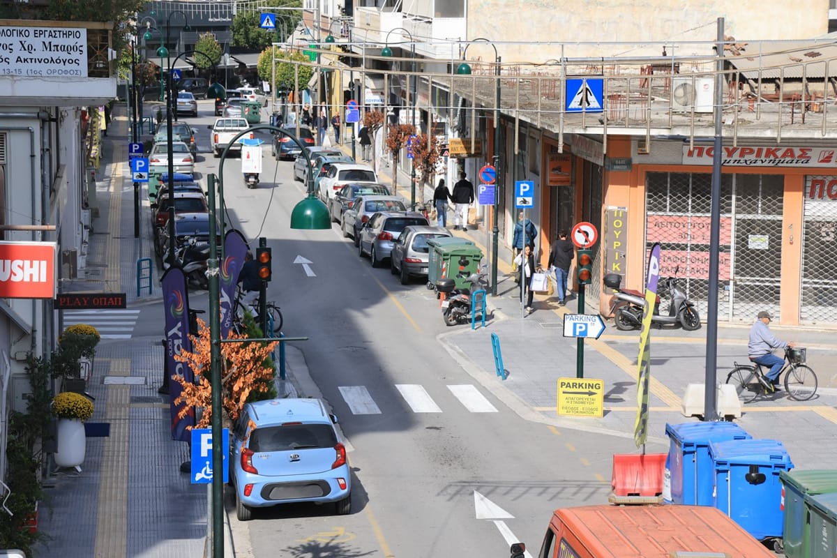 Εκσυγχρονίζεται ο δημοτικός φωτισμός - Νέα φωτιστικά σώματα στη Μανωλάκη, ακολουθούν Κενταύρων και Ηπείρου