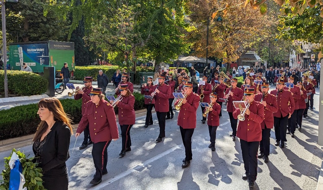 Με λαμπρότητα οι εορτασμοί για την Απελευθέρωση της Λάρισας από τη γερμανική κατοχή