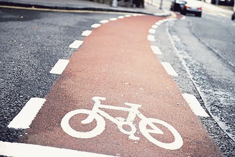 Λάρισα : Βαριά καμπάνα σε 30χρονο δικυκλιστή που χτύπησε και τραυμάτισε τροχονόμο