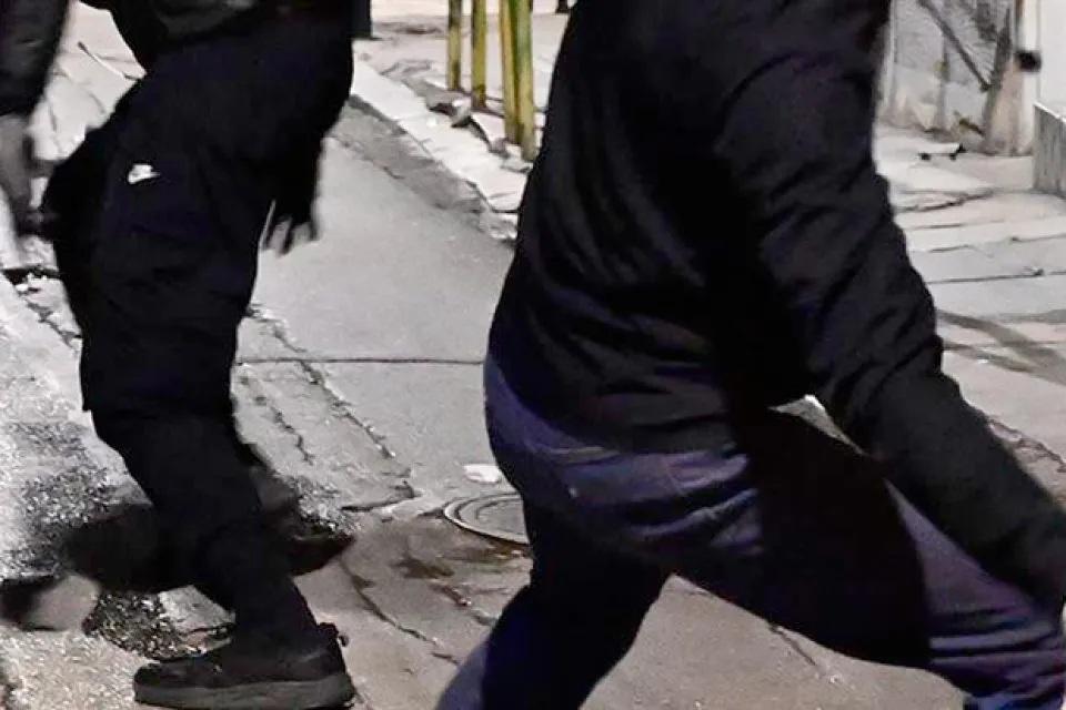 Λήστεψαν 15χρονο στην Κεντρική πλατεία της Λάρισας