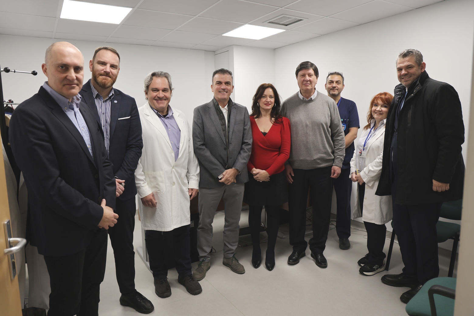 Δωρεά στο Εργαστήριο Πυρηνικής Ιατρικής του ΠΓΝΛ από τη ΔΕΥΑΛ