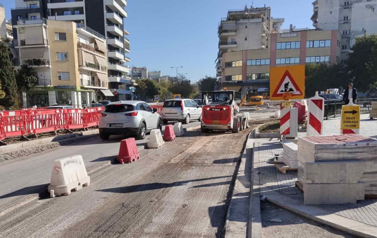 Δήμος Λαρισαίων: Με ταχείς ρυθμούς η ασφαλτόστρωση στον κόμβο Φαρσάλων - Σε ισχύ προσωρινές κυκλοφοριακές ρυθμίσεις