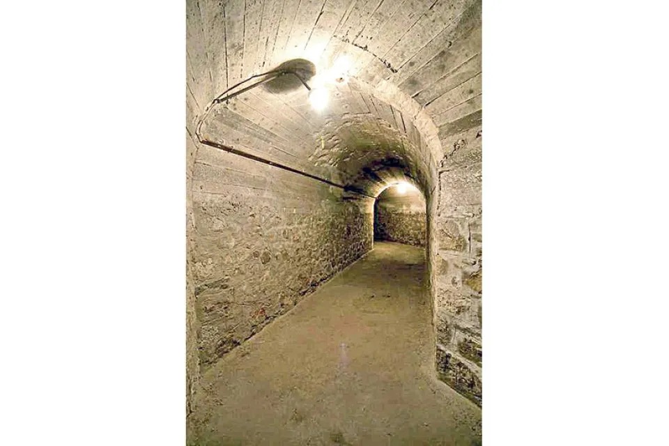 Καταγράφουν τα καταφύγια της Λάρισας