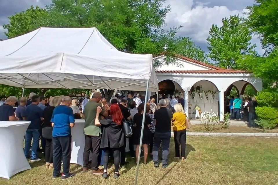 Σε κλίμα οδύνης το στερνό αντίο στην Κατερίνα Ζιαζιά