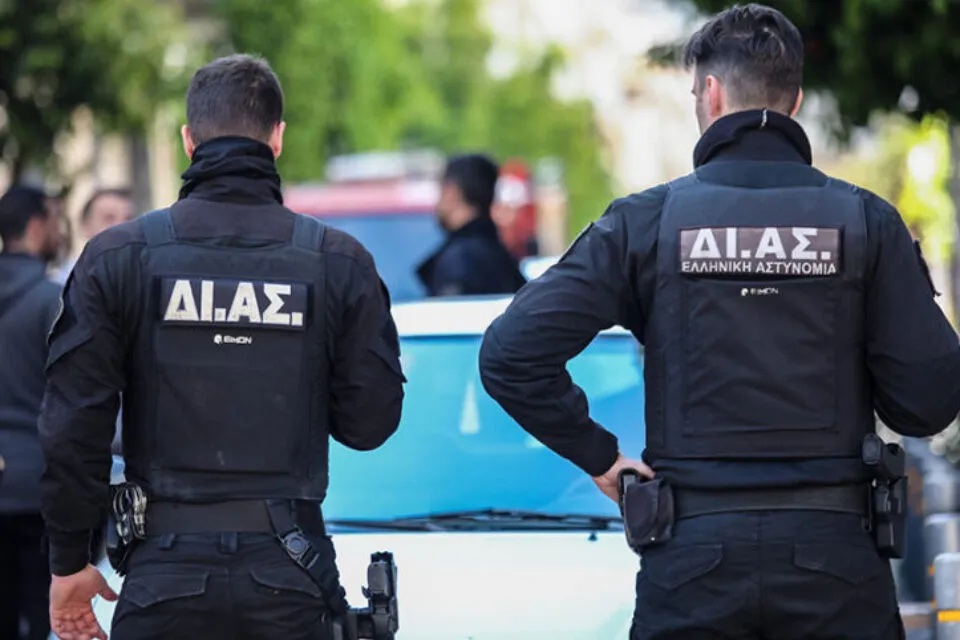 Λάρισα : Συμπλοκή πατέρα και υιών με την ομάδα ΔΙ.ΑΣ.
